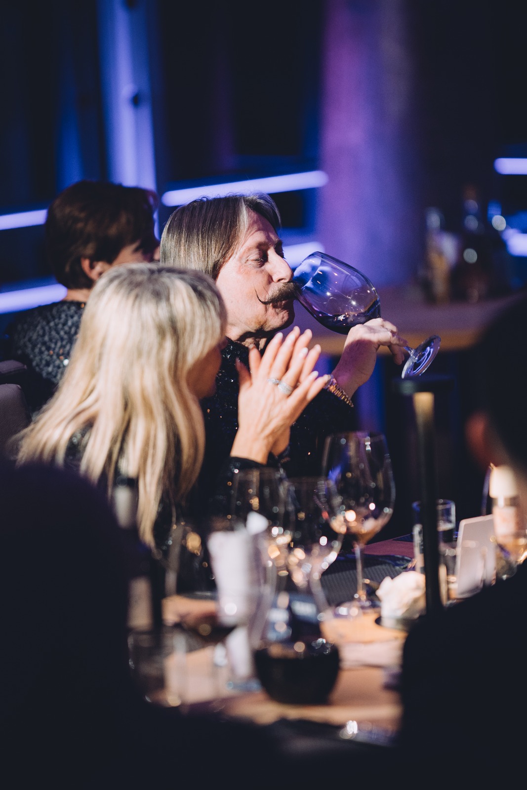 Gäste bei einem früheren Magic Dinner bei Tomschy
